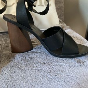 Brand new Dolce Vita Athena black leather open toe sandal heel.